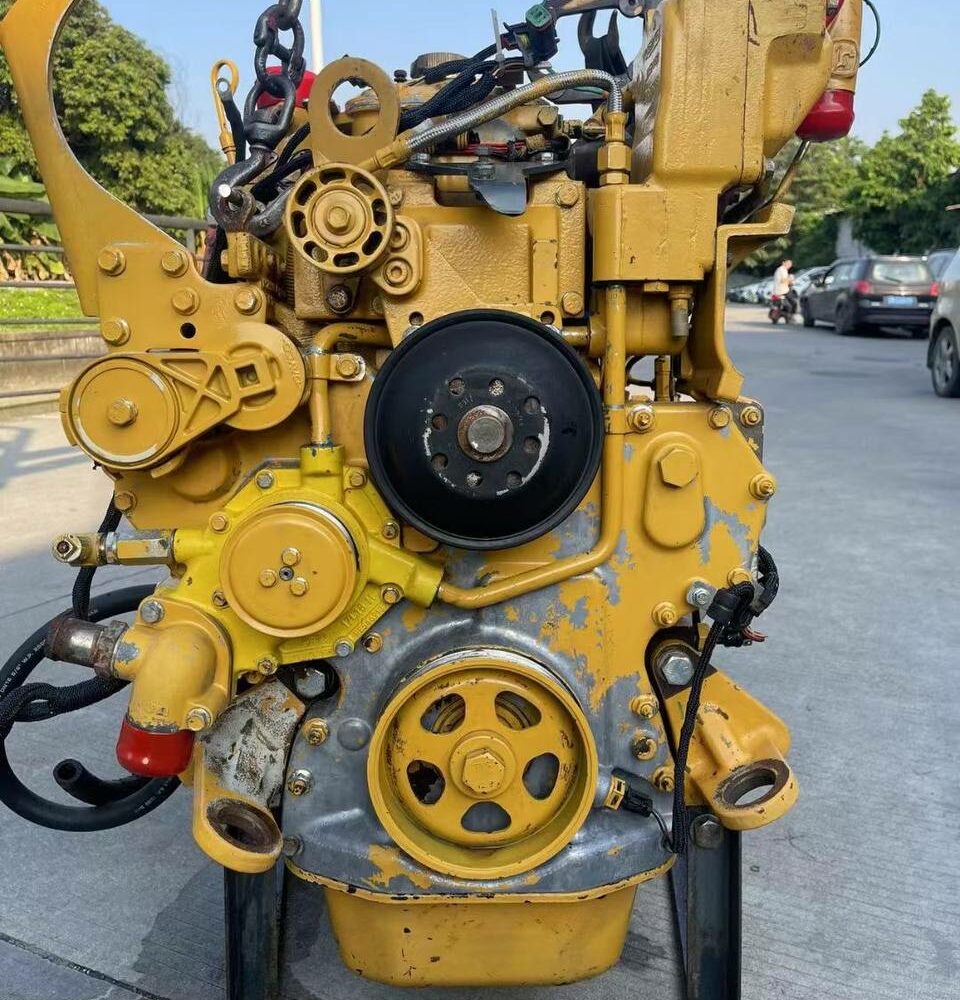 Дизельный двигатель John Deere 4045 Дизельный двигатель John Deere 4045